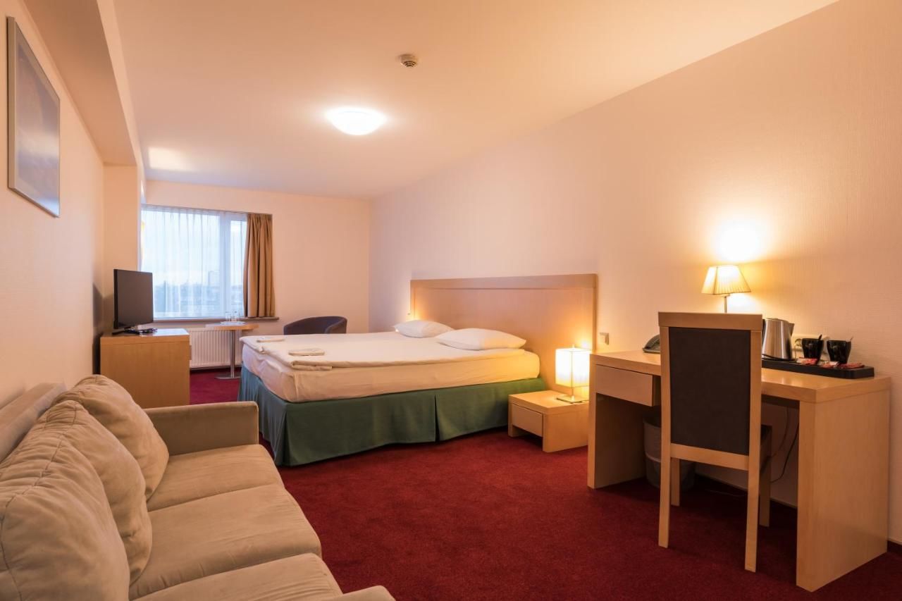 Отель Riga Islande Hotel with FREE Parking Рига-9