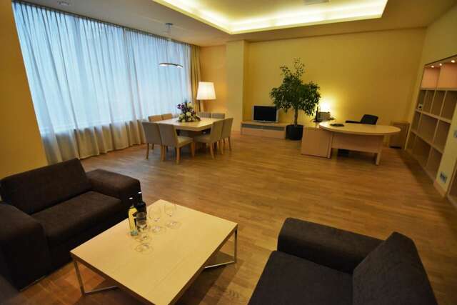 Отель Riga Islande Hotel with FREE Parking Рига-17