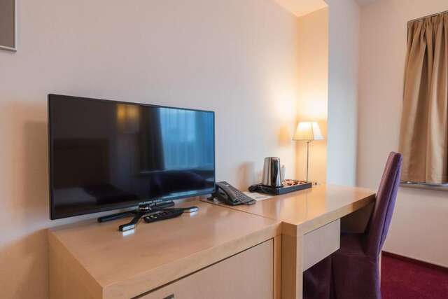 Отель Riga Islande Hotel with FREE Parking Рига-44